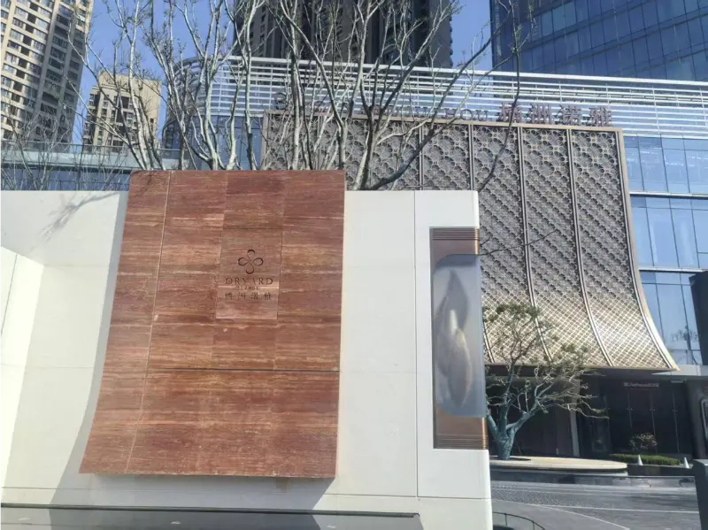 Blueway သည် Changsha Poly Juizhou Noya Hotel တွင် အမြင့်ပေရေကူးခြင်းအတွေ့အကြုံကို ပံ့ပိုးပေးသည်။