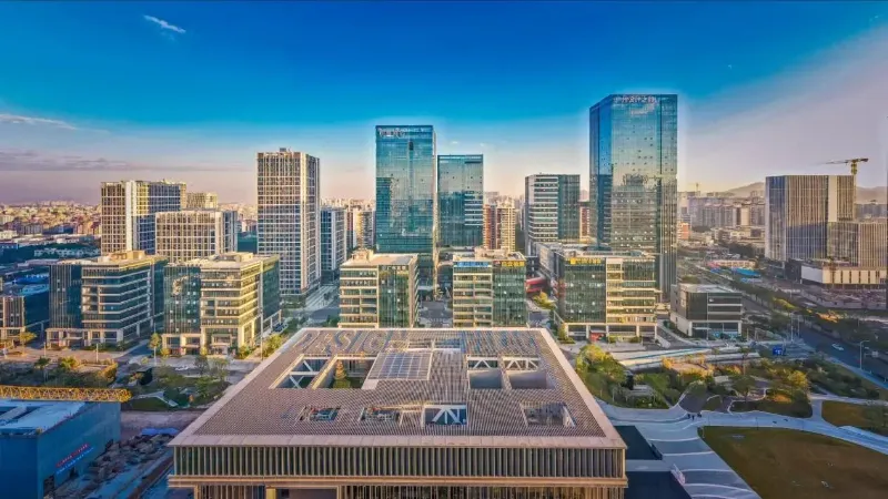Blueway သည် Greater Bay Area ရှိ အကြီးစား Creative Industry Complex အတွက် ရေကူးကန်၏ စိုစွတ်မှုကို လျှော့ချပေးသည်